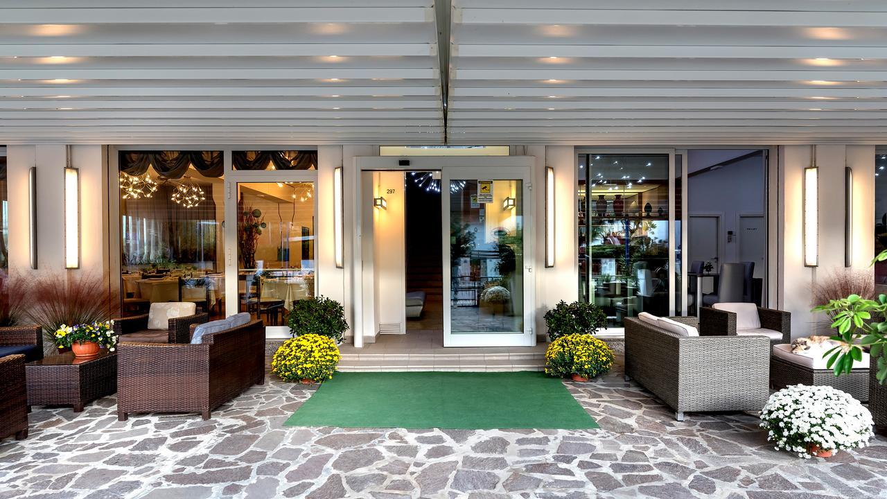 Hotel Vallechiara Lido Di Savio Exterior foto